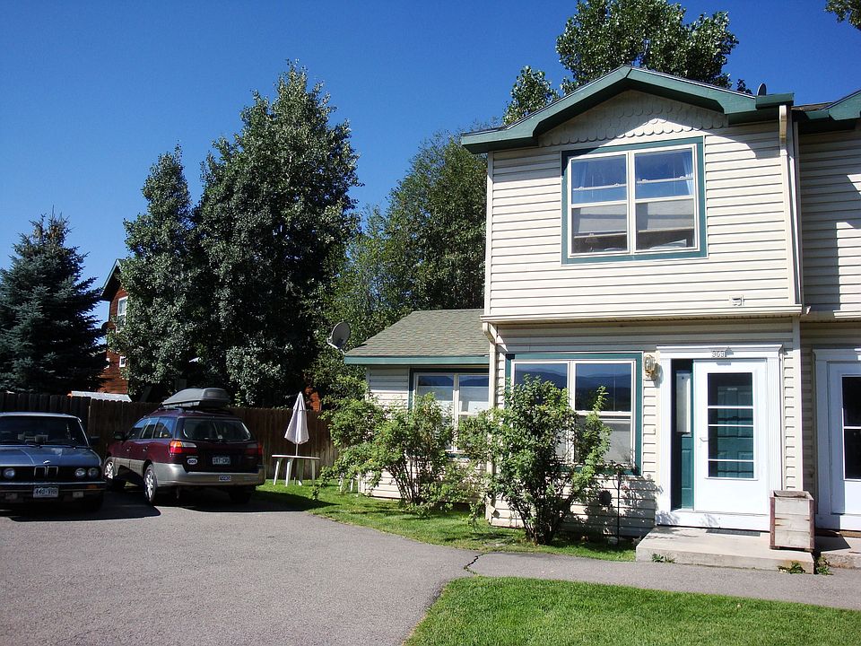 Townhouse on end