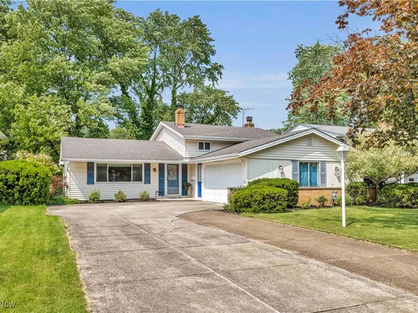 22614 Bard Ave, Fairview Park, OH 44126