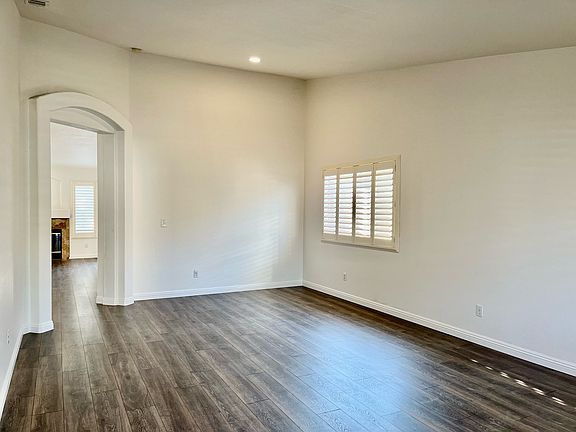 2nd image of 5558 Sage Dr