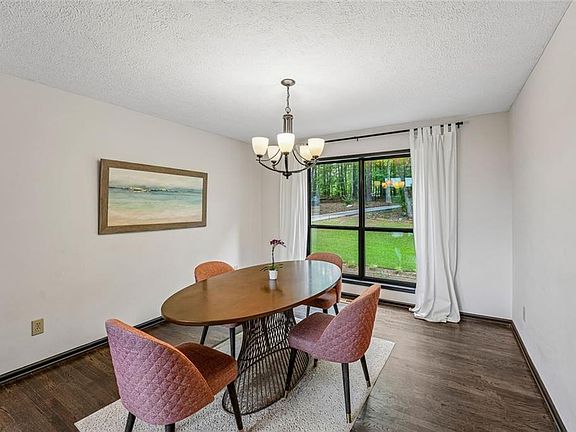 5th image of 8137 Jenkins Rd