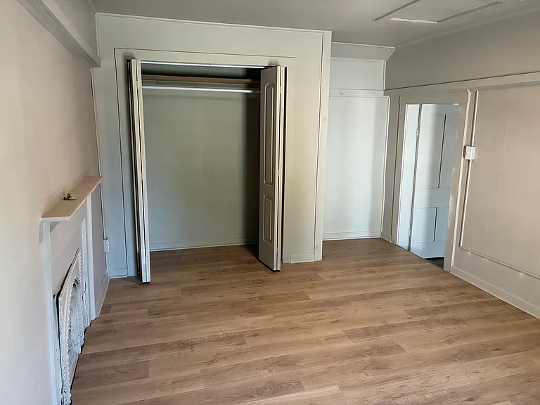 122 S Main St — Photo 26