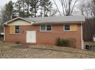 196 Parkwood Dr NW, Concord, NC 28027