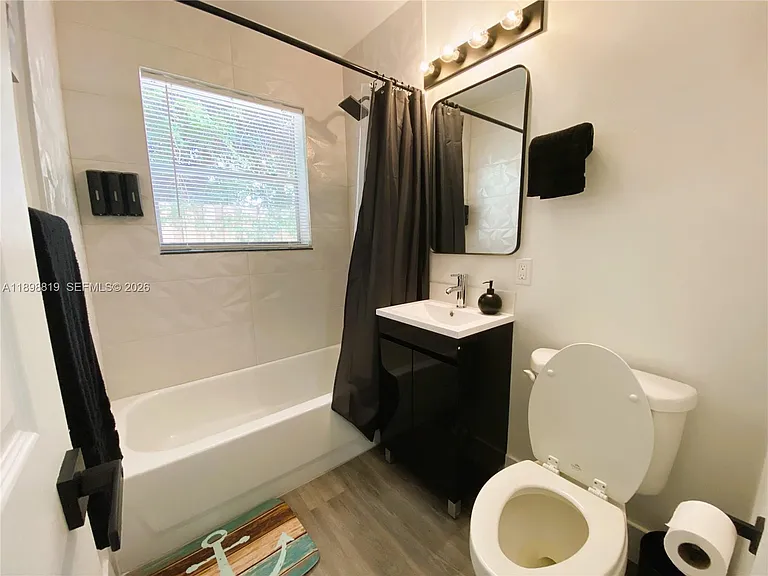 3208 Canal Dr #4 — Photo 8