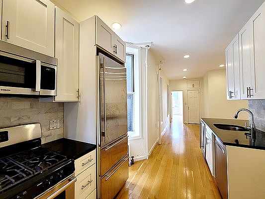 2nd image of 21 1st Ave APT 31