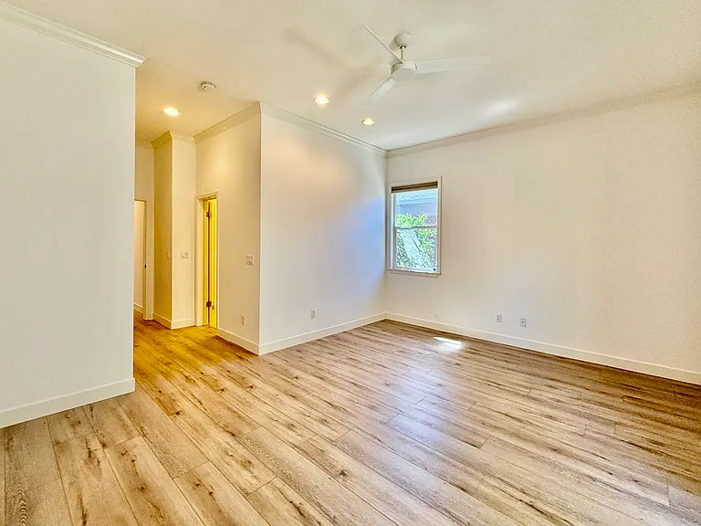 844 Signorelli Cir — Photo 21