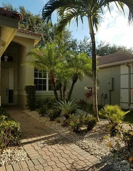 6037 Rossmoor Lakes Ct — Photo 2