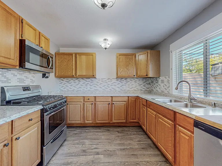 2830 Floral Rd NW — Photo 15