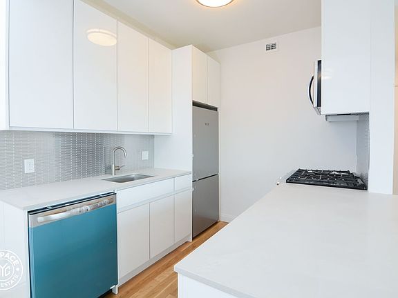 4th image of 1127 Flatbush Ave #6C
