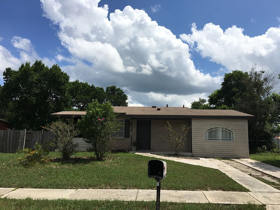 1st image of 2481 Cardena Ave