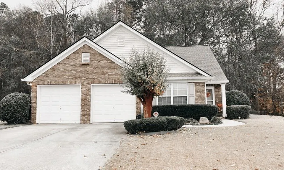 1091 Pine Acre Dr