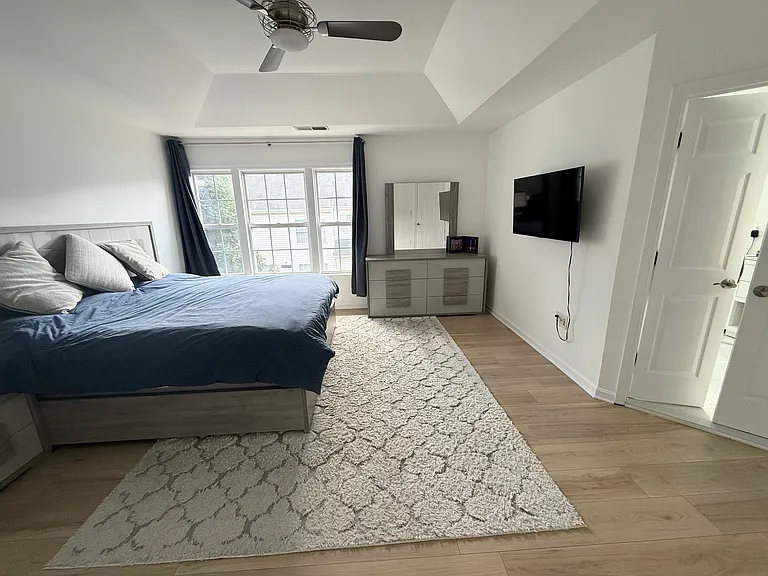 13907 Lindendale Ln — Photo 12