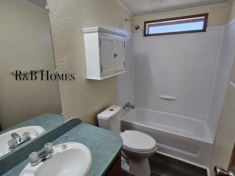 326 Johnston Dr — Photo 13