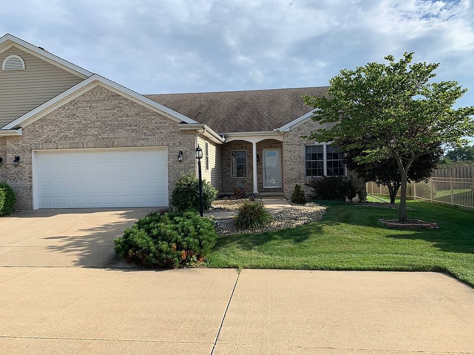 2nd image of 2318 Verona Ct #2318