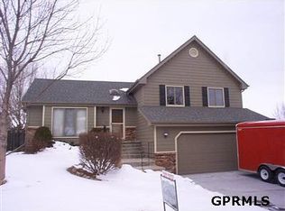 5026 N 110th Plz, Omaha, NE 68164