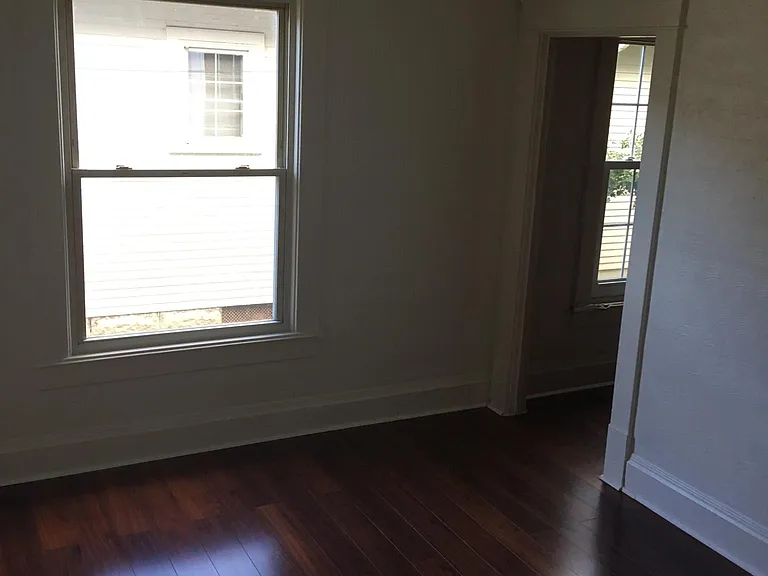 135 W Woodland Ave — Photo 4