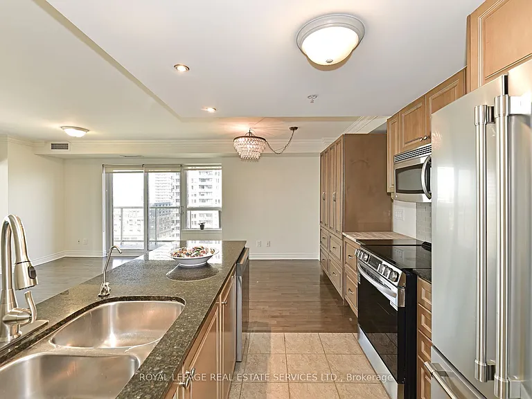 350 Princess Royal Dr #1705 — Photo 11