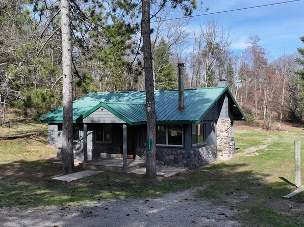 1165 Glennie St, Mio, MI 48647