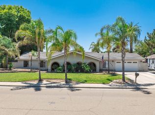 475 E Burlwood Ln, Lemoore, CA 93245