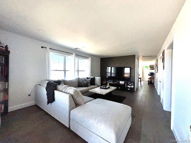 81 Bayview Drive, Mastic Beach, NY 11951 Zillow