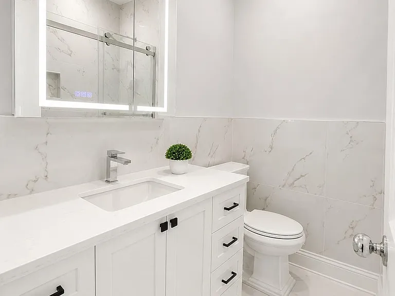 1463 Hewlett Ave — Photo 6