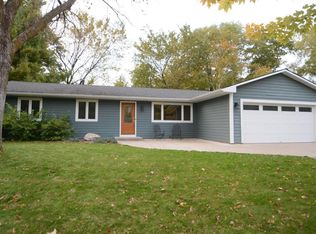 504 Parkside Cir, Burnsville, MN 55337
