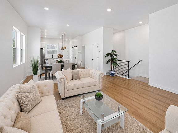 3rd image of 6149 W Moon Valley Dr