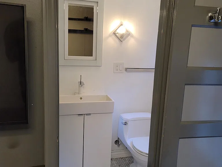 1326 N Londonderry View Dr #8 — Photo 9