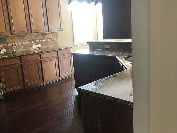 5th image of 2957 Autumn Brook Ln