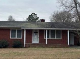 168 E Lillington St, Angier, NC 27501