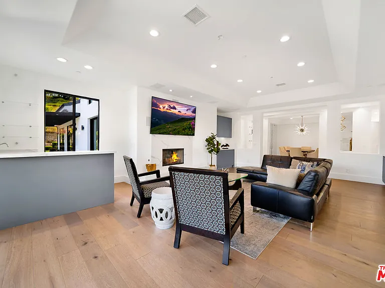 19034 Ashurst Ln — Photo 21