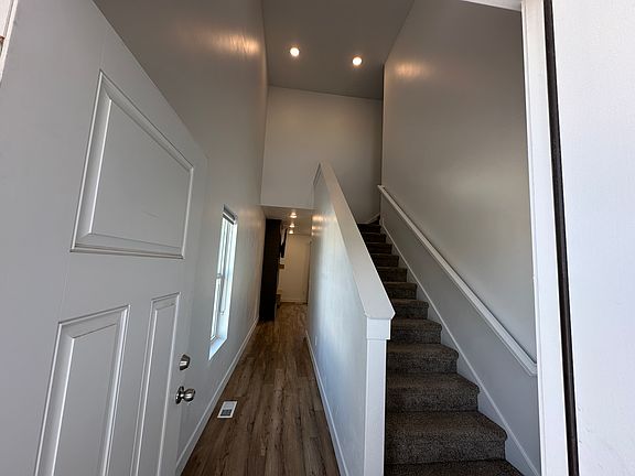 3rd image of 3306 E Gallio Ave
