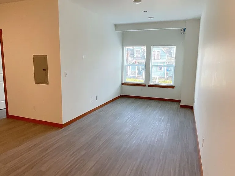 1205 N Garden St — Photo 69
