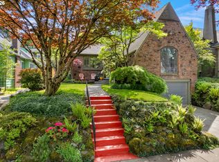 608 NE Floral Pl, Portland, OR 97232