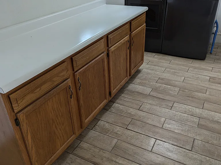 623 Crestview Dr — Photo 12