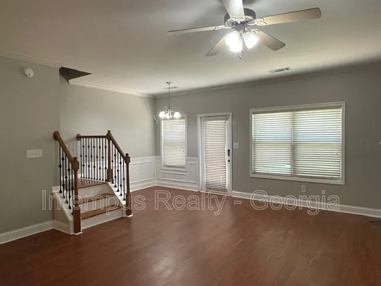 1180 Pepper Ln — Photo 5