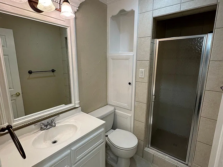 2918 Emberwood Dr — Photo 5