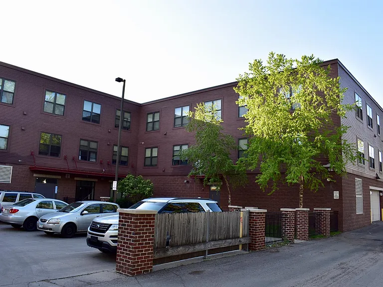 Winnipeg Apartments — Photo 21