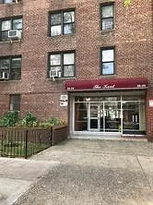 Sold by Ben Bay Realty Co | media 1