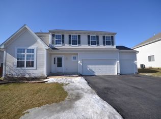 738 N Overlook Trl, Round Lake, IL 60073