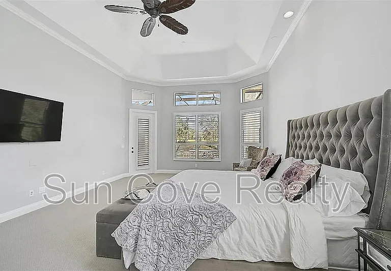 854 Macewen Dr — Photo 21