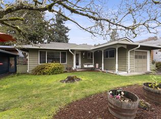 11760 SW King George Dr, King City, OR 97224