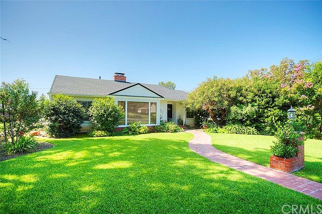 1st image of 11816 Beverly Dr