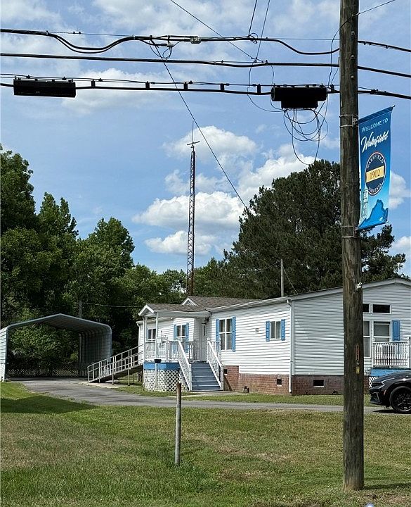 1st image of 304 W Main St