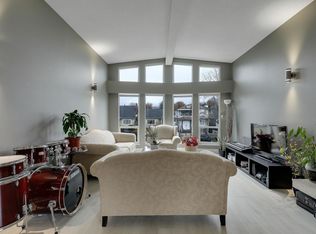 2624 Kitchener St, Vancouver, BC V5K 3C8