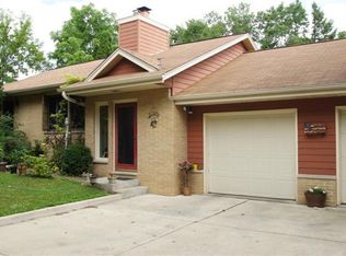 4615 W Loomis Rd, Greenfield, WI 53220