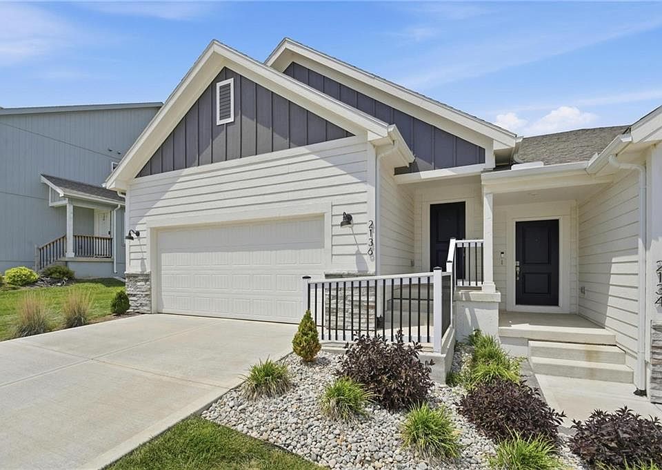 2136 SW Osage Dr, Lees Summit, MO 64082 | MLS #2645155 | Zillow
