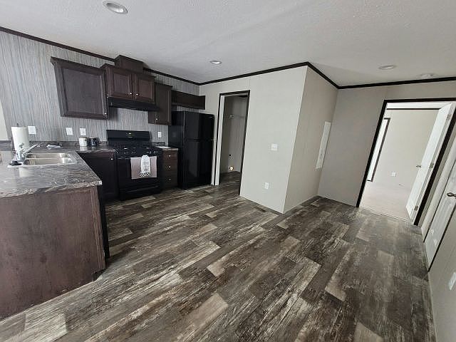 1st image of 82 Quarry Hill Est #82