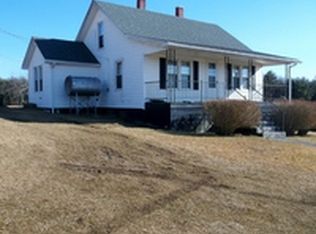 189 Cannonball Ln, Fries, VA 24330