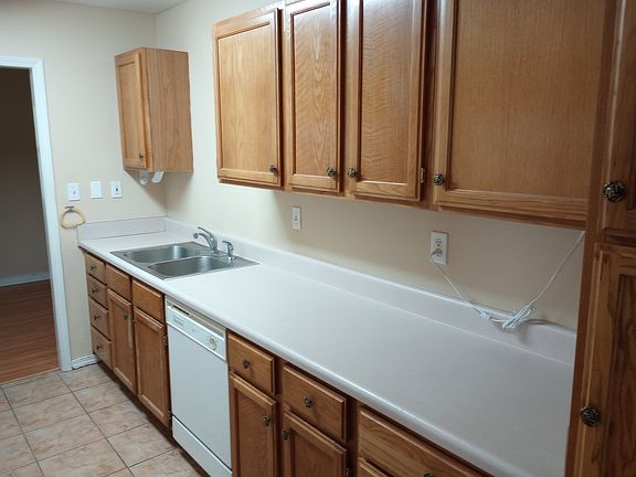 5th image of 109 Hummingbird Ave #A