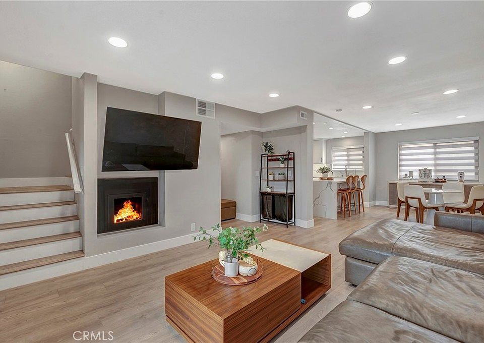 1st image of 10159 De Soto Ave Unit 202